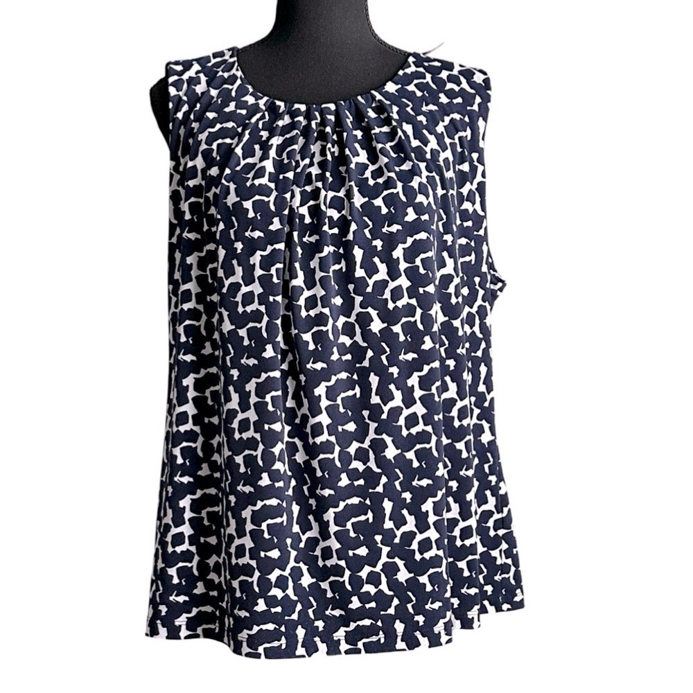 Calvin Klein Woman’s Size 1X Sleeveless Blue/Black Top